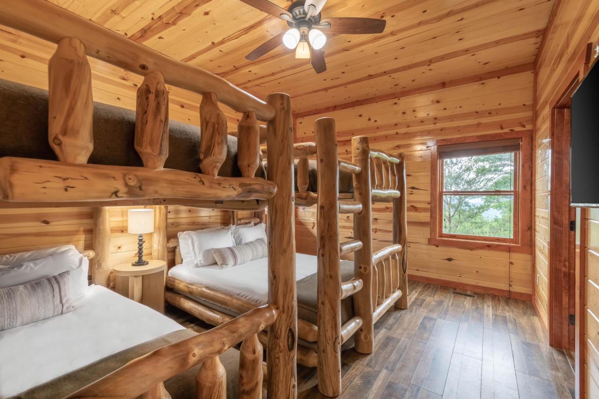 Sugarland By Avantstay Sleeps 28 Home Theatre Two Hot Tubs Indoor Pool Incredible Views ピジョンフォージ エクステリア 写真
