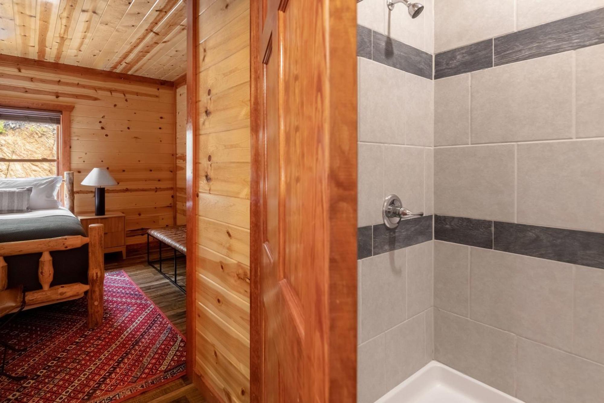 Sugarland By Avantstay Sleeps 28 Home Theatre Two Hot Tubs Indoor Pool Incredible Views ピジョンフォージ エクステリア 写真