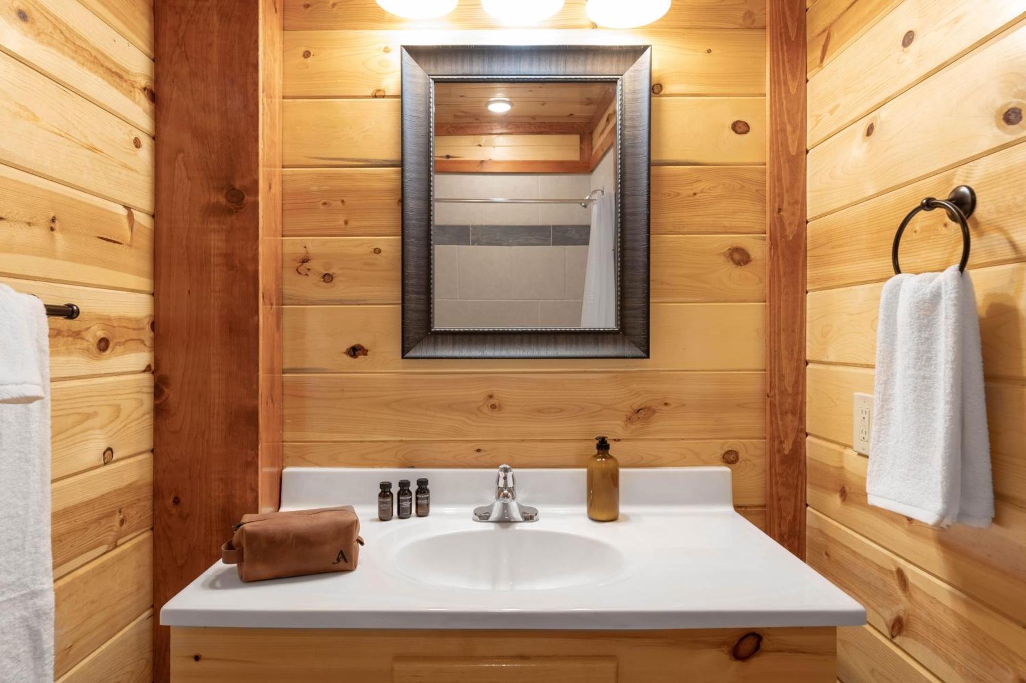 Sugarland By Avantstay Sleeps 28 Home Theatre Two Hot Tubs Indoor Pool Incredible Views ピジョンフォージ エクステリア 写真