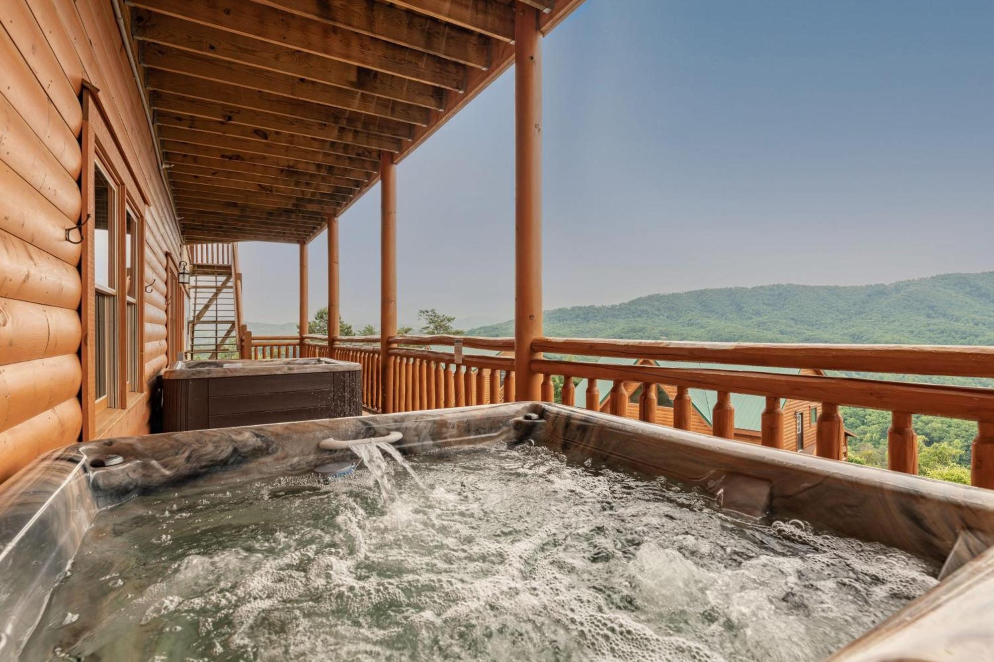 Sugarland By Avantstay Sleeps 28 Home Theatre Two Hot Tubs Indoor Pool Incredible Views ピジョンフォージ エクステリア 写真